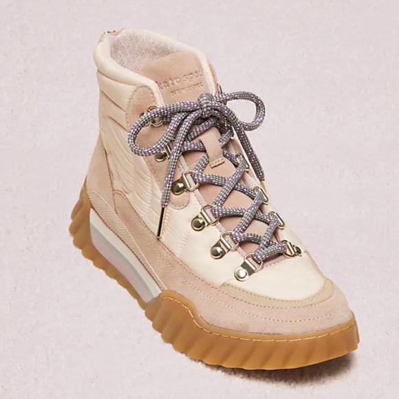 Wynter Hiking Boots - Picture 3 of 7
